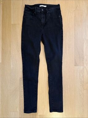 Levi's 721 High Rise Skinny Jeans - Black